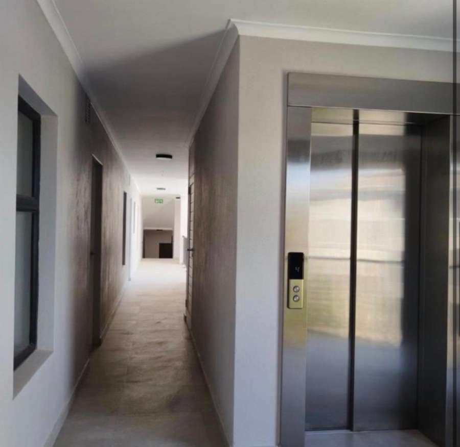 1 Bedroom Property for Sale in Table View Western Cape